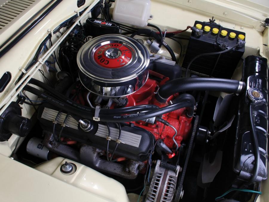  Plymouth Barracuda Fastback Hardtop 1966 года  (фото 7 из 9)